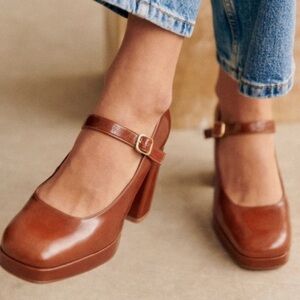 Sézane Georgia High Heeled Mary Janes in polished camel NWT